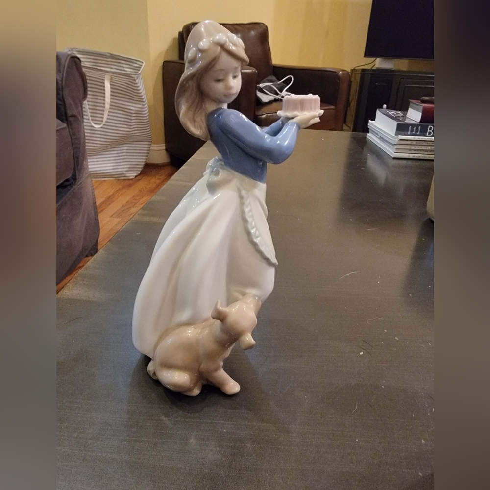 Lladro figurine